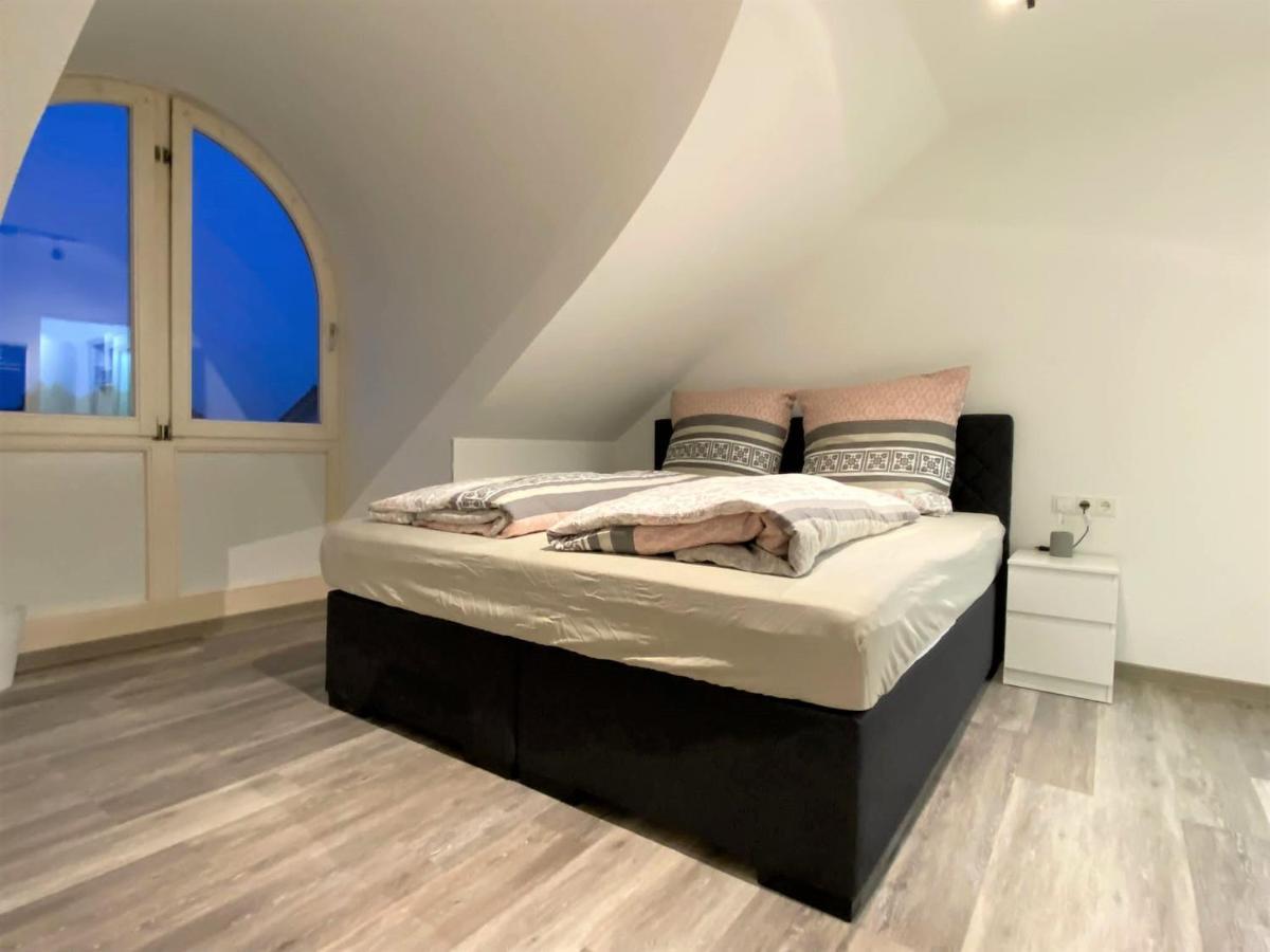 Apartment Fancy, Ep Tickets Ueber Uns Erhaeltlich
